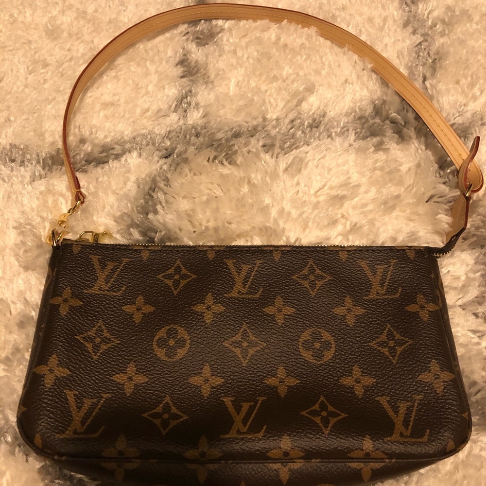 Louis Vuitton Pochette Accessoirs